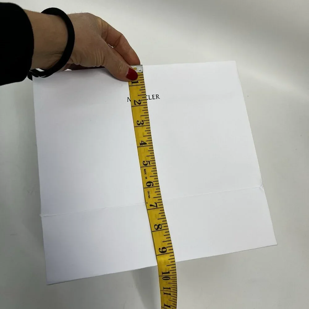 MONCLER WHITE PAPER SHOPPING Gift BAG With Tags - Picture 5 of 11